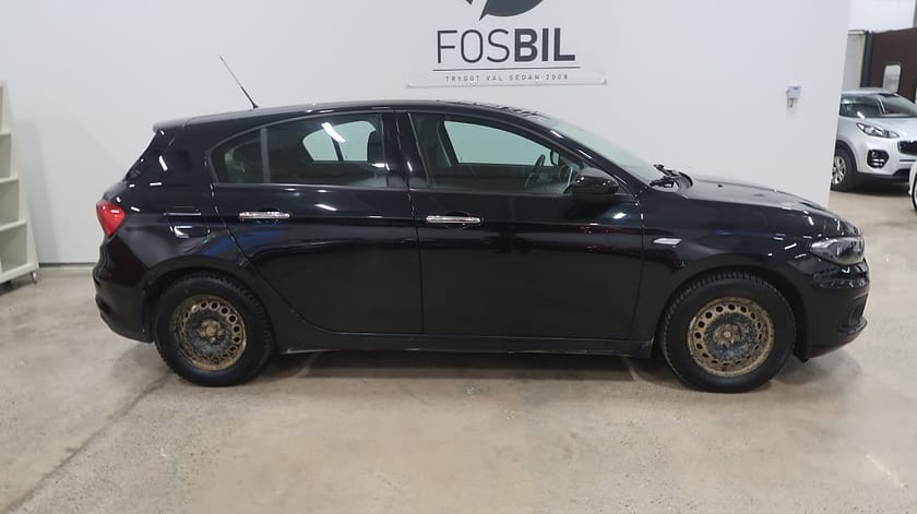 Bild 3 av Fiat Tipo *RÄNTEKAMPANJ 3.45%* 1.6 Lounge Nyservad-Värmare-SoV