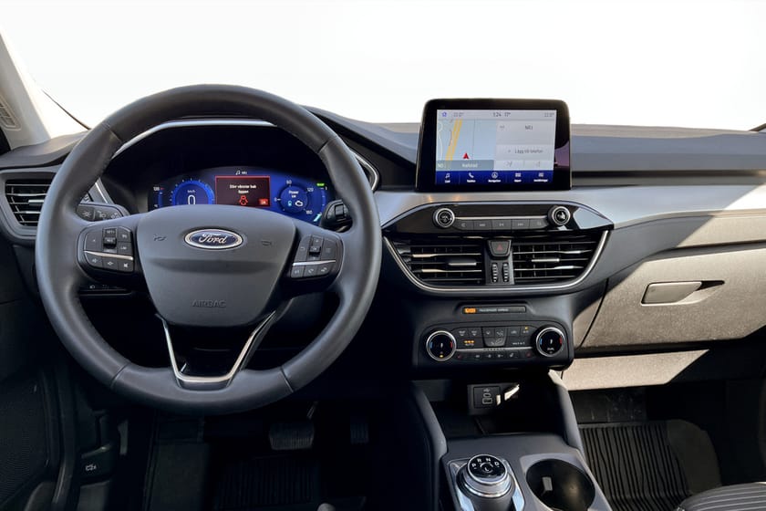 Bild 4 av Ford Kuga Plug-In Hybrid E-CVT, 225hk