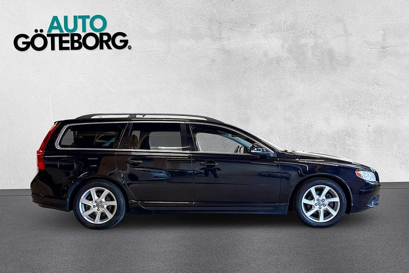 Bild 3 av Volvo V70 D4 Geartronic Momentum Dragkrok 2-Ägare Kamrembytt