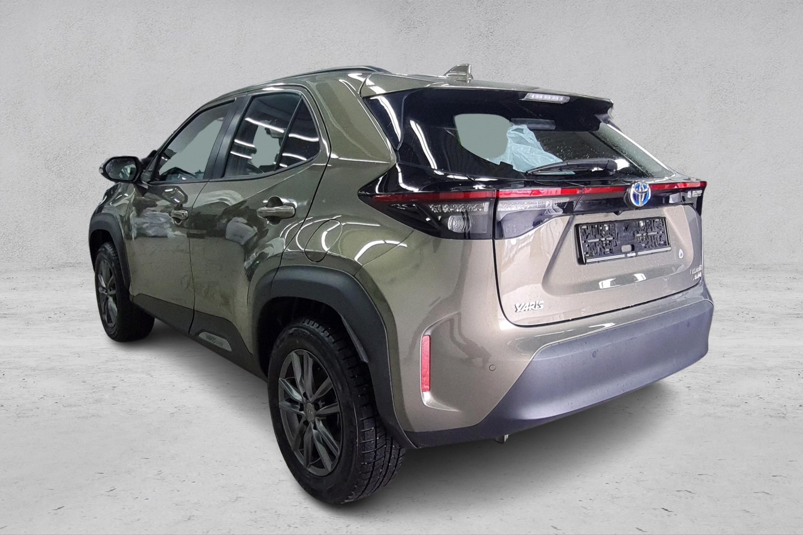 Thumnail bilde 2 av Toyota Yaris Cross Hybrid AWD-i