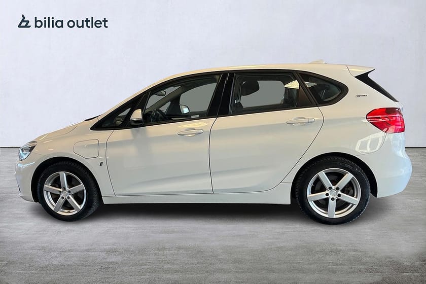 Bild 3 av BMW 225xe Active Tourer Advantage 224hk / Navi Sensorer HuD
