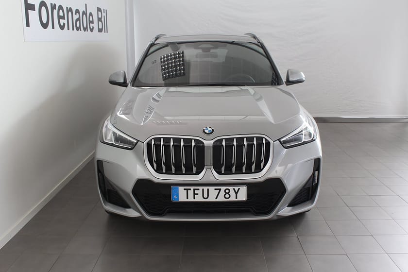 Bild 2 av BMW X1 sDrive18i 4,95 ränta M Sport Drag H/K 18" AdptFarth