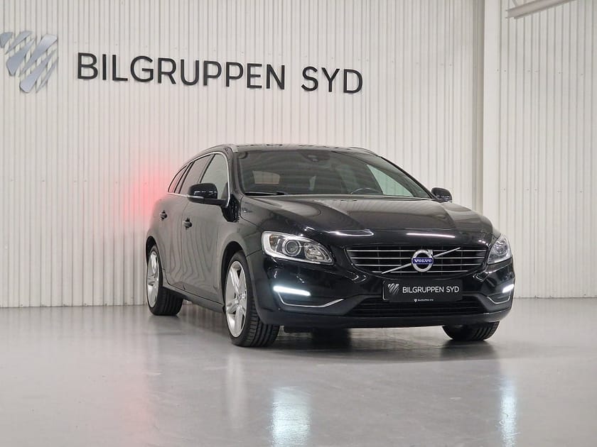 Bild 4 av Volvo V60 D4 Geartronic|Summum|Dragkrok|Nyservad|