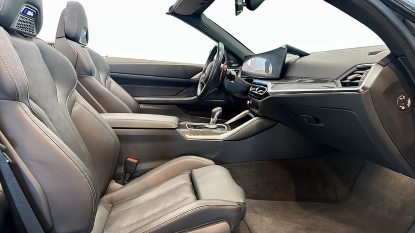 Bild 3 av BMW M4 Competition xDrive Convertible Elstol Komfortöppning H/K