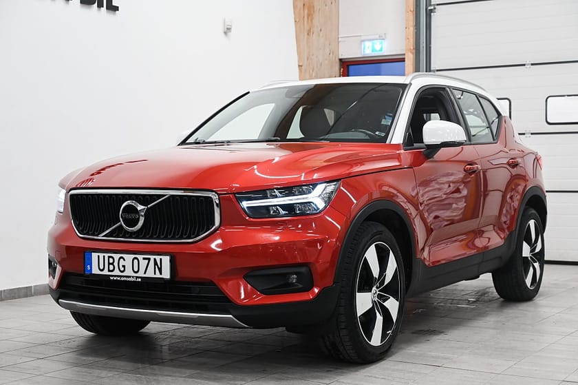Bild 2 av Volvo XC40 D3 Momentum Advanced Värmare Drag 150hk