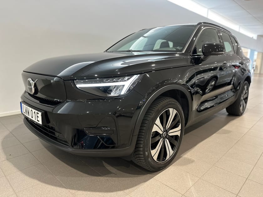 Bild 1 av Volvo XC40 Recharge Single Motor Core Edition, Backkamera, sensorer.