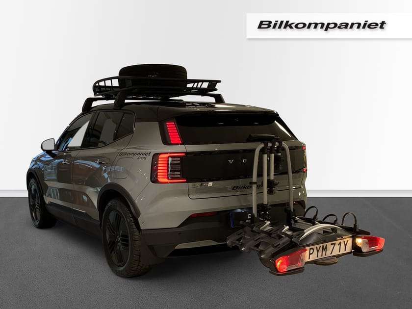 Bild 2 av Volvo EX30 Cross Country Twin Motor Performance /Dragkrok/All-Terrain hjul/H&K/Lastkorg/Stänkskydd F/B