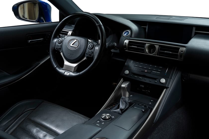 Bilde 3 av Lexus IS 300h 2.5 l 223hk | Skinn | Kamera | Varme ratt +++
