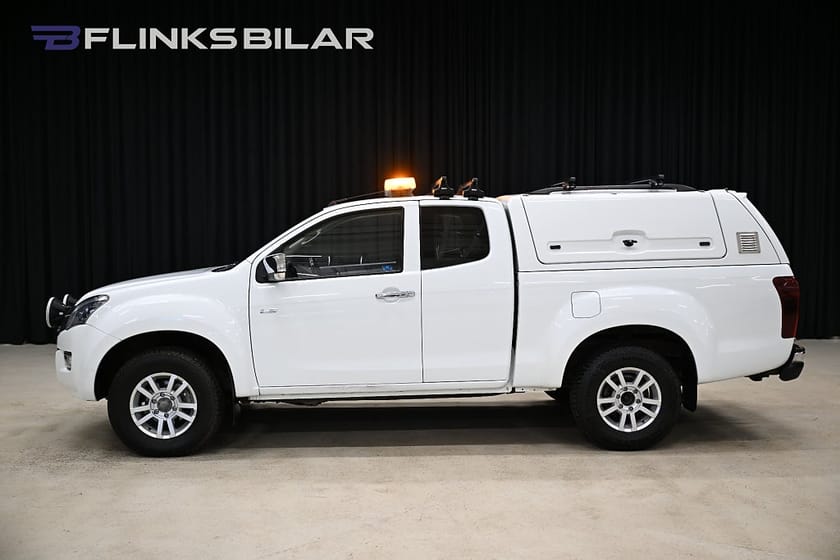 Bild 2 av Isuzu D-Max Space Cab 2.5 4WD 163HK Automat|Kåpa|Vinsch|Lågmil|EnÄgare|Moms