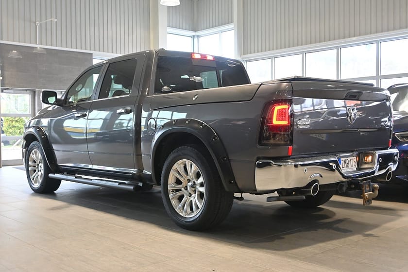 Bild 3 av RAM 1500 Crew Cab 5.7 V8 Longhorn Rambox  Månadskostnad 4759kr