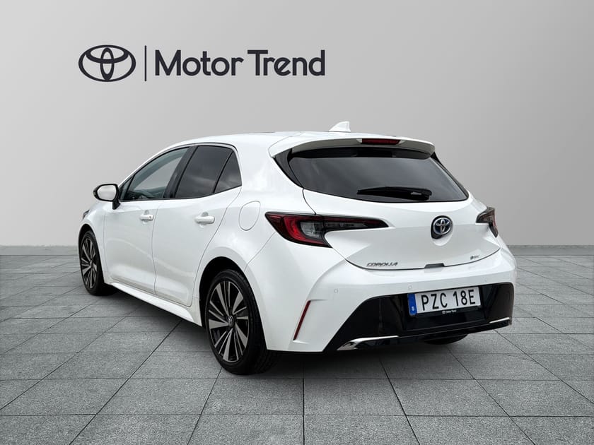 Bild 3 av Toyota Corolla Hybrid 1.8 5D STYLE VINTERHJUL