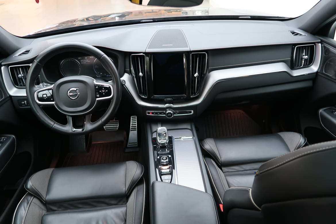 Volvo XC60 2021 - miniatyr 7