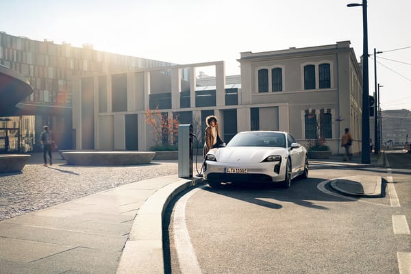 Porsche Approved.