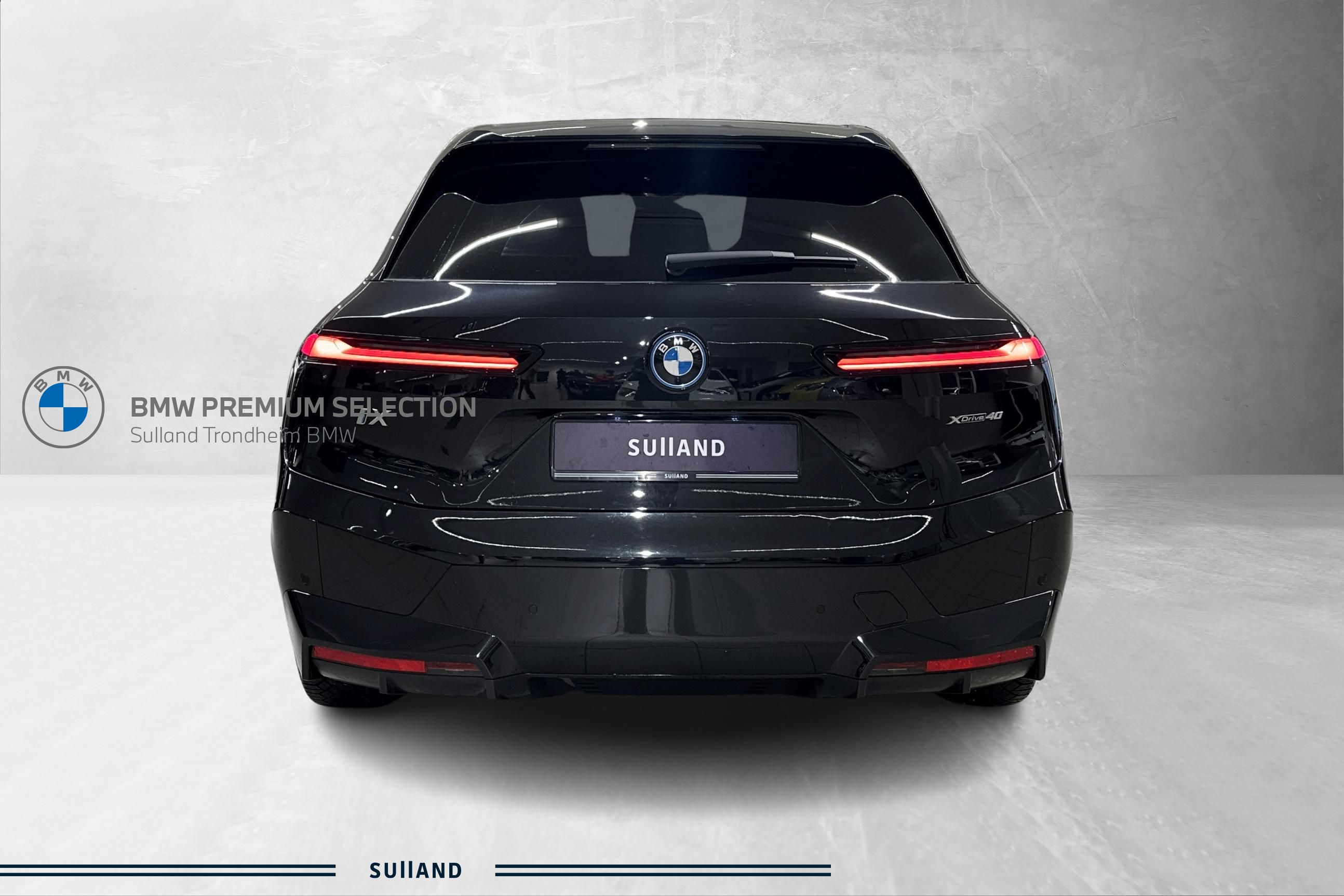 Thumnail bilde 3 av BMW iX xDrive40