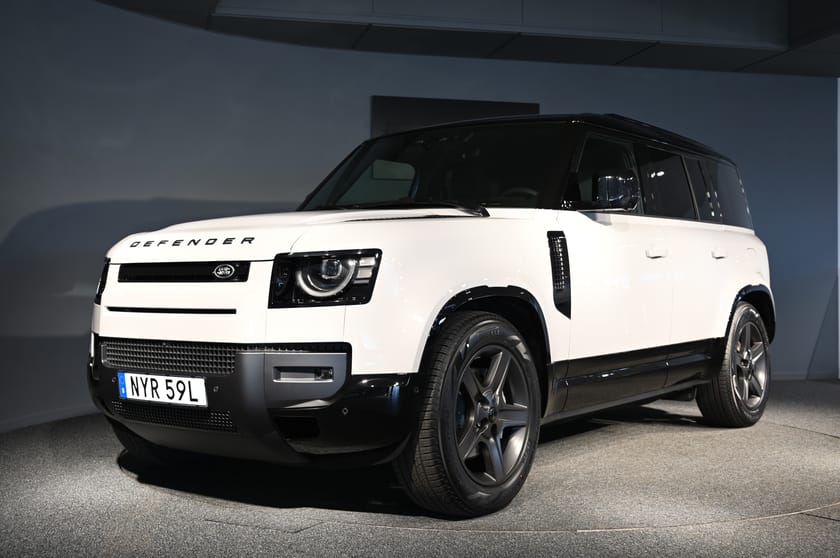 Bild 1 av Land Rover Defender P300e PHEV 110 X-DYNAMIC SE *DEMOBIL*