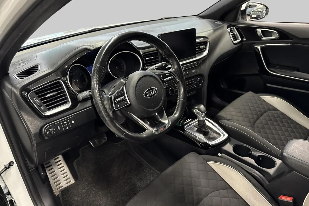picture of a car
