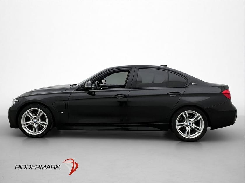 Bild 5 av BMW 330e Sedan 252hk M Sport Surround Navi Alcantara