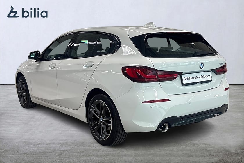 Bild 2 av BMW 118i Aut Sportline | Navi | PDC fram & bak | Farthållare