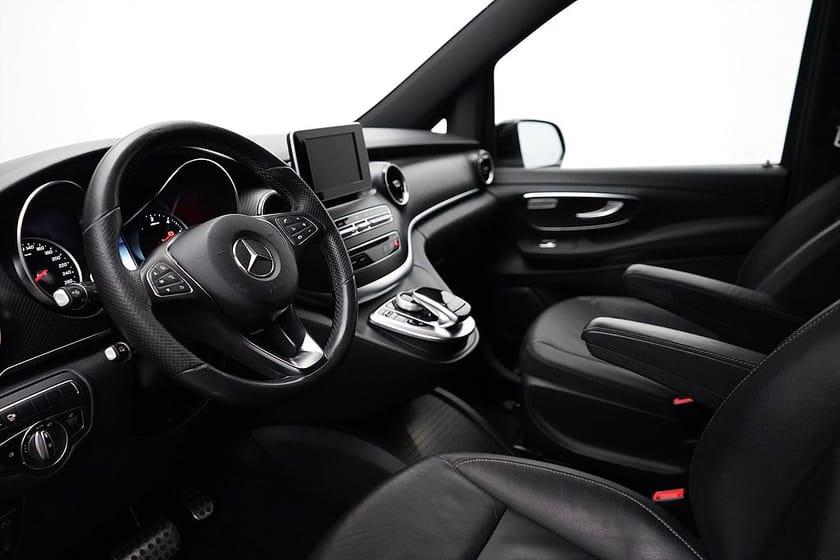 Bild 5 av Mercedes-Benz V 300d 3.1t V300d / 239hk / AMG / 360 / Moms