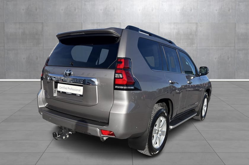 Bilde 5 av Toyota Land Cruiser 5-dørs 2.8 D-4D GX Aut