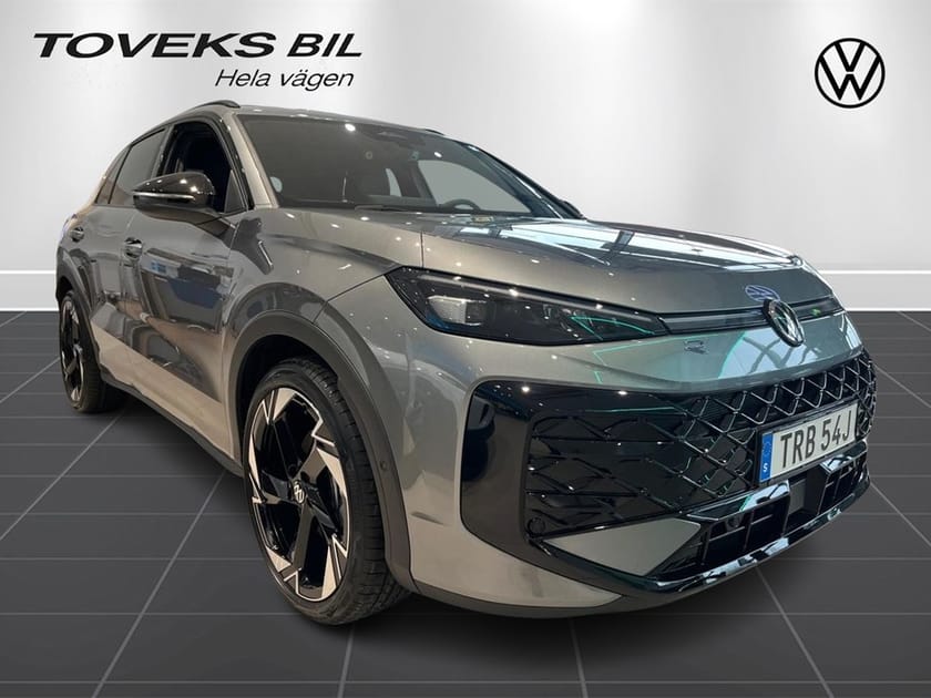 Bild 4 av Volkswagen T-Roc R-Line Black eTSI 150hk I Drag I P-värmare