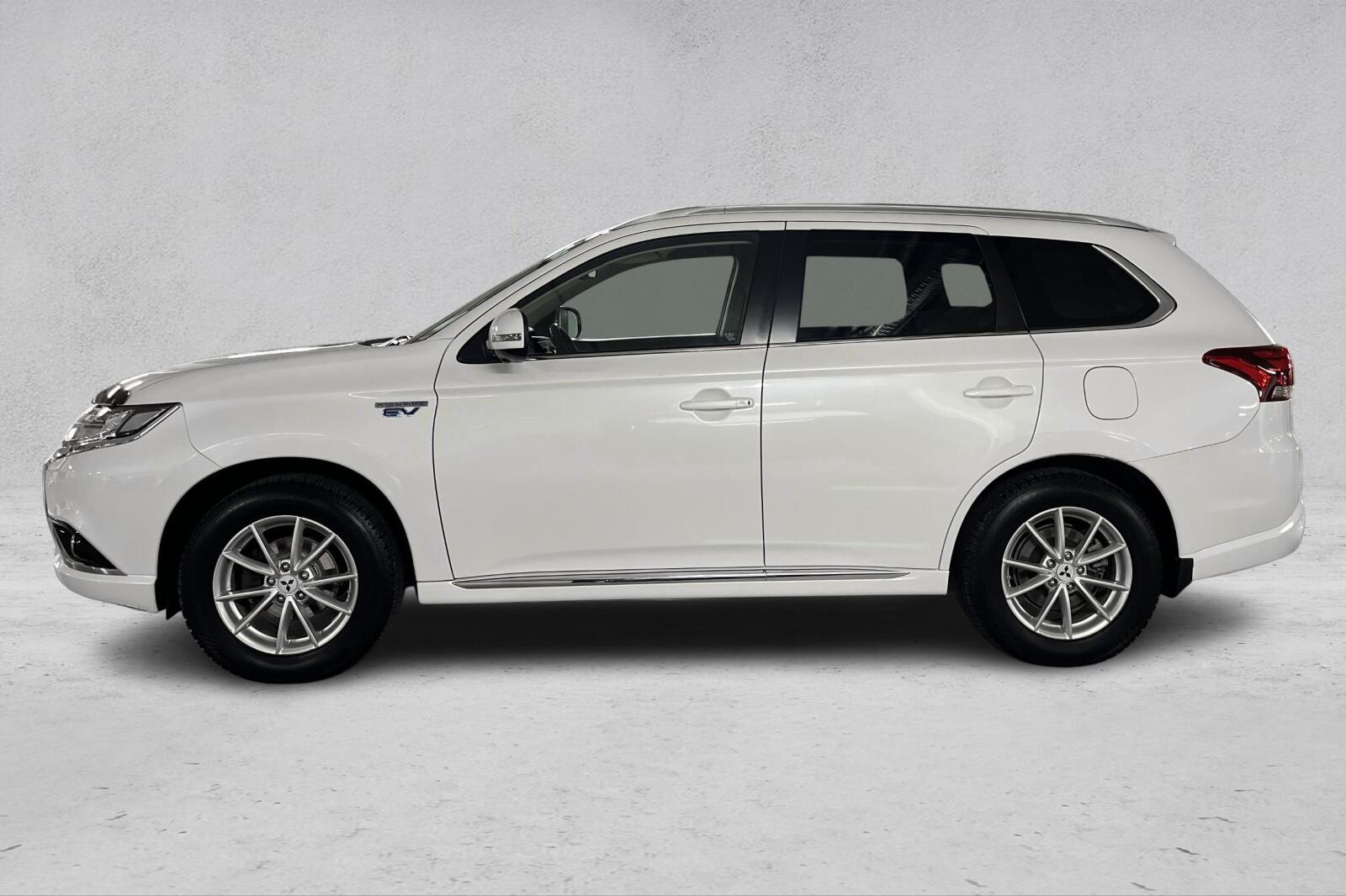 Thumnail bilde 2 av Mitsubishi Outlander PHEV