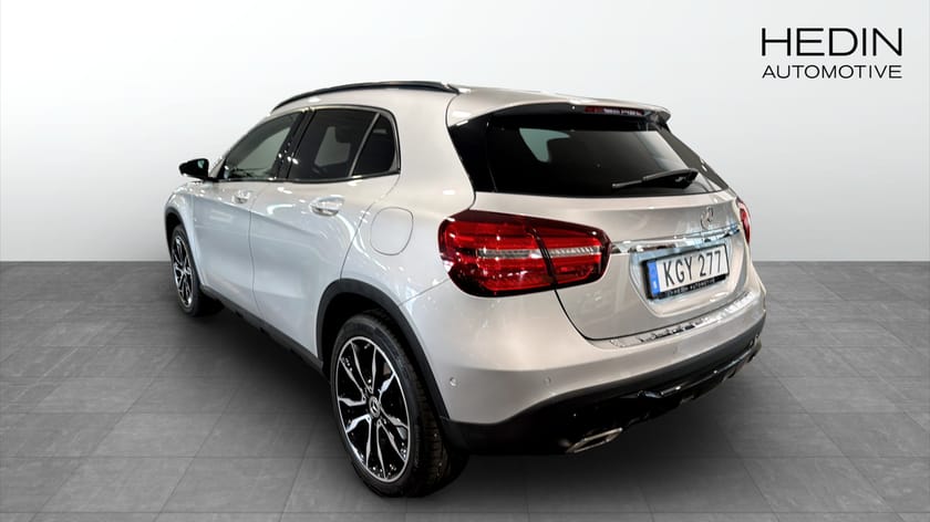 Bild 4 av Mercedes-Benz GLA 200 d AUTOMAT / Night Paket