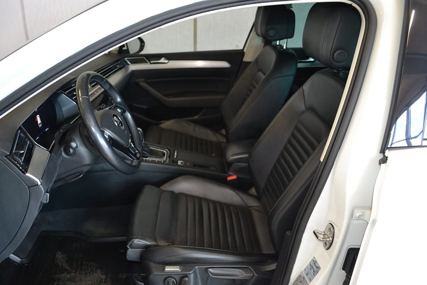 Bild 4 av Volkswagen Passat Sportscombi 2,0TDi 190hk Aut 4M R-Line Drag Värmare