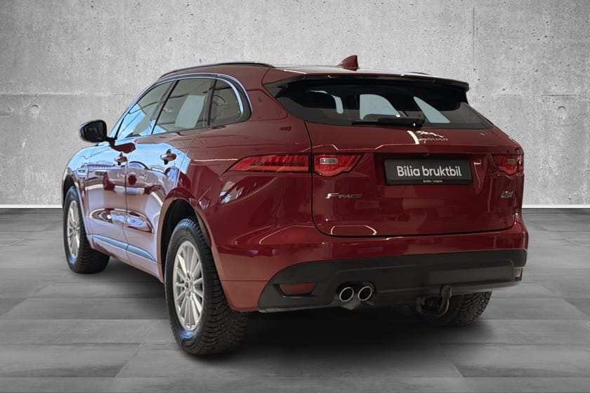 Bilde 2 av Jaguar F-Pace 20d AWD 180HK/4X4/R-SPORT/MERIDIAN/RKAM/KROK/WEBASTO/ACC++