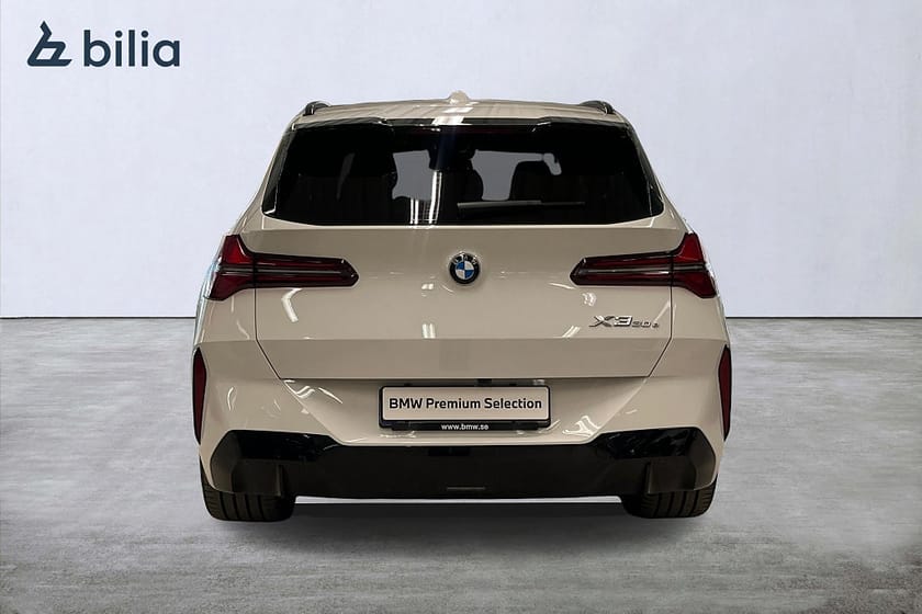 Bild 4 av BMW X3 30e xDrive | M-Sport Business | Drag | Panorama | H&K