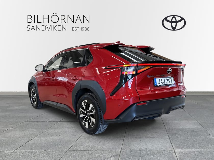 Bild 2 av Toyota bZ4X Executive JBL Drag Vinterhjul