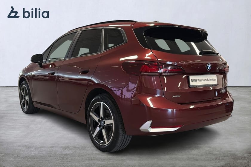 Bild 2 av BMW 230e xDrive Active Tourer | H&K | Panorama |Drag |Backkamera