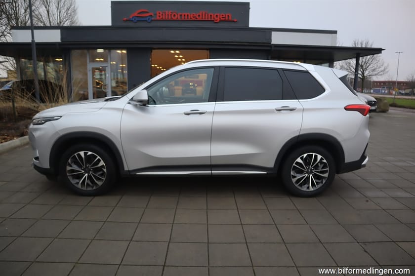 Bild 1 av Maxus Euniq 6 SUV 177hk Momsbil Panoramatak Skinn Svensksåld 1 Ägare