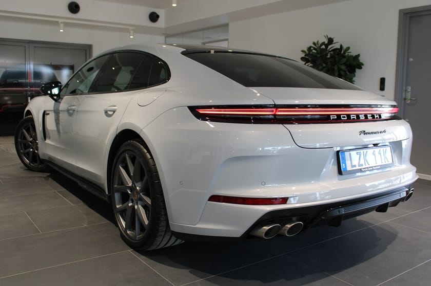 Bild 2 av Porsche Panamera 4 E-Hybrid 