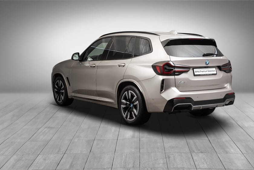 Bilde 3 av BMW iX3 M Sport Fully Charged (K)