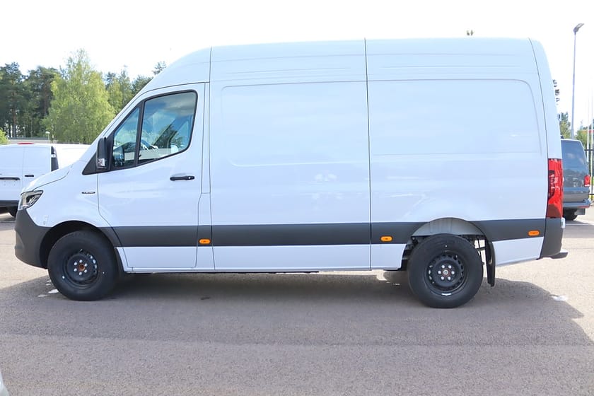 Bild 3 av Mercedes-Benz eSprinter 420 81 kWh Skåp A2 100% El