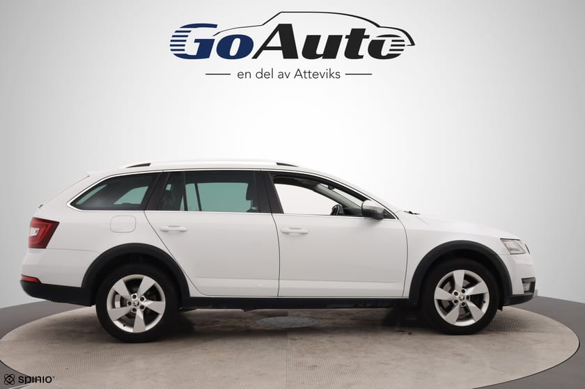 Bild 2 av Škoda Octavia Scout 2.0 TDI 4X4 Drag Värmare 184hk