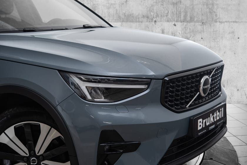 Bilde 2 av Volvo XC40 Recharge T5 Plus Dark TONEDE|H&K|R.KAM|EL.STOL|NAV.PRO