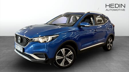 MG ZS EV LHD 45KWH LUXURY " 15 000kr LADDKORT"