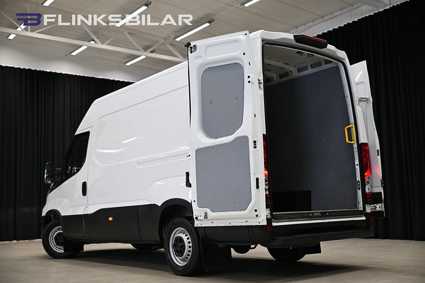 Bild 4 av Iveco Daily 35-140 Van 136HK Automat|L3H2|Webasto|3.5ton-dragvikt|Leasebar