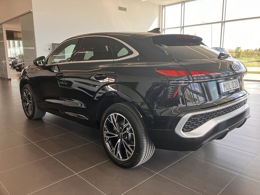 Bild 5 av Audi Q3 Sportback e-hybrid 272hk S-tronic S-line