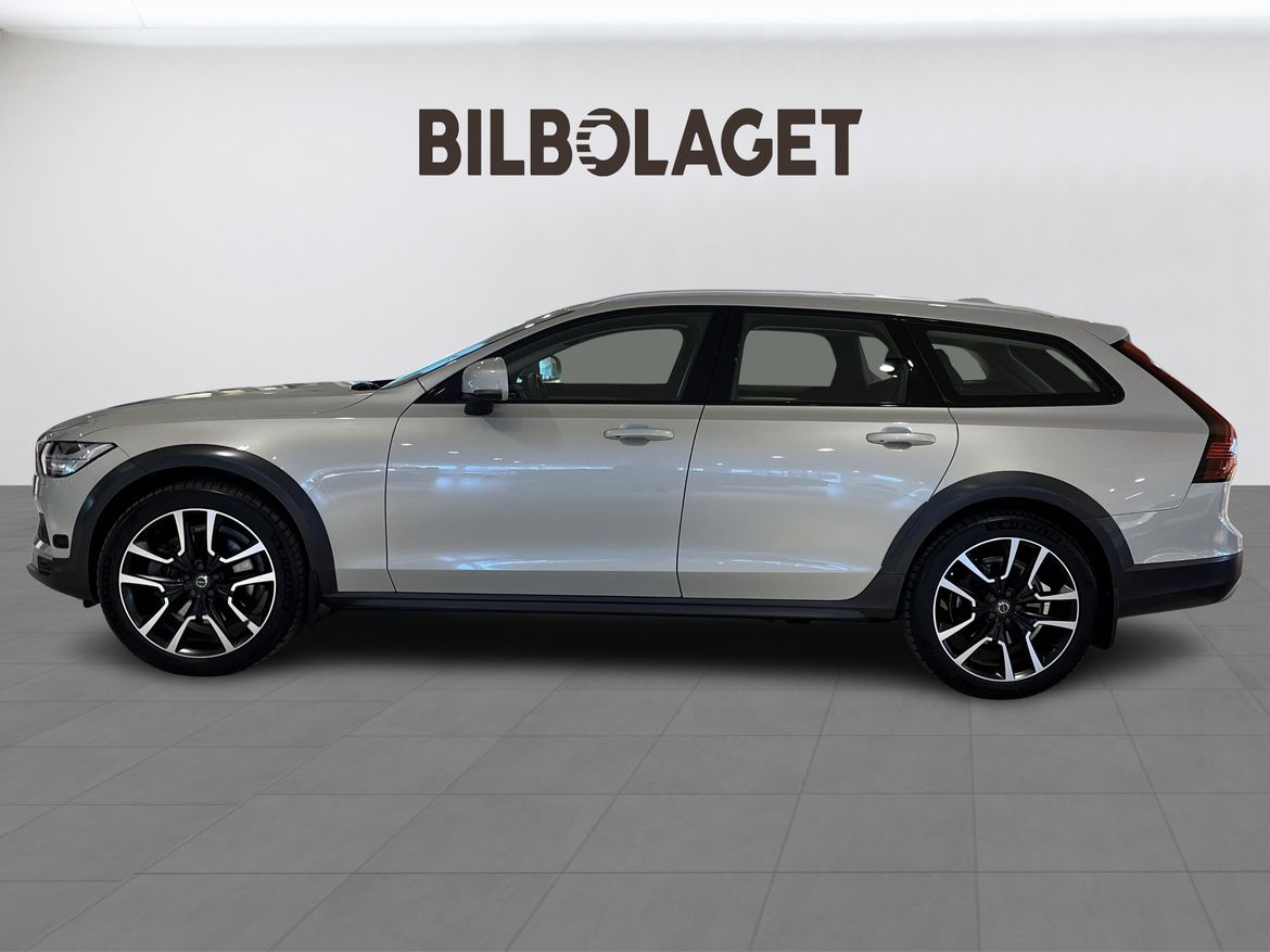 Volvo V90 2021 - miniatyr 2
