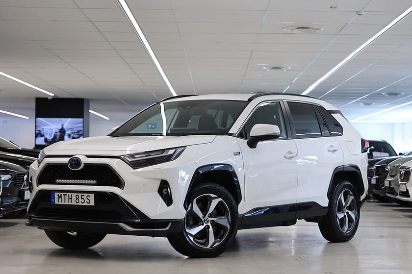 Bild 3 av Toyota RAV4 Plug-in Hybrid 306hk AWD X Editon B-kamera MOMS