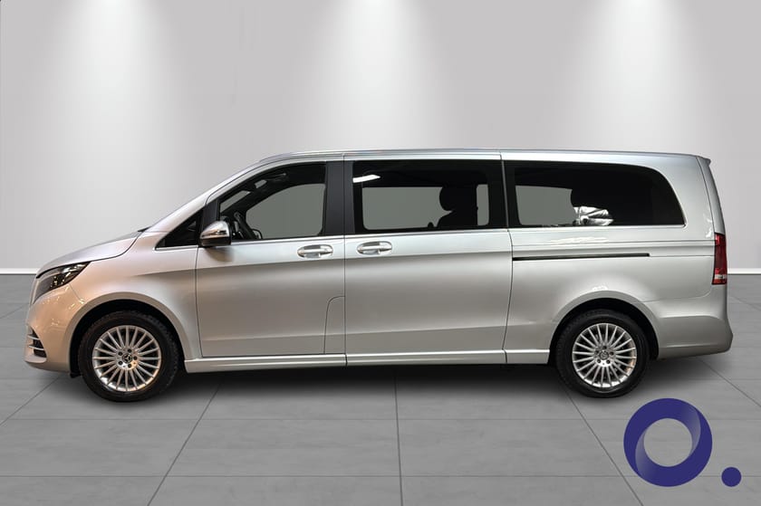 Bilde 2 av Mercedes-Benz V 300d 4MATIC 3.1t | 6-SETER, CRUISE CONTROL, MEMORY++