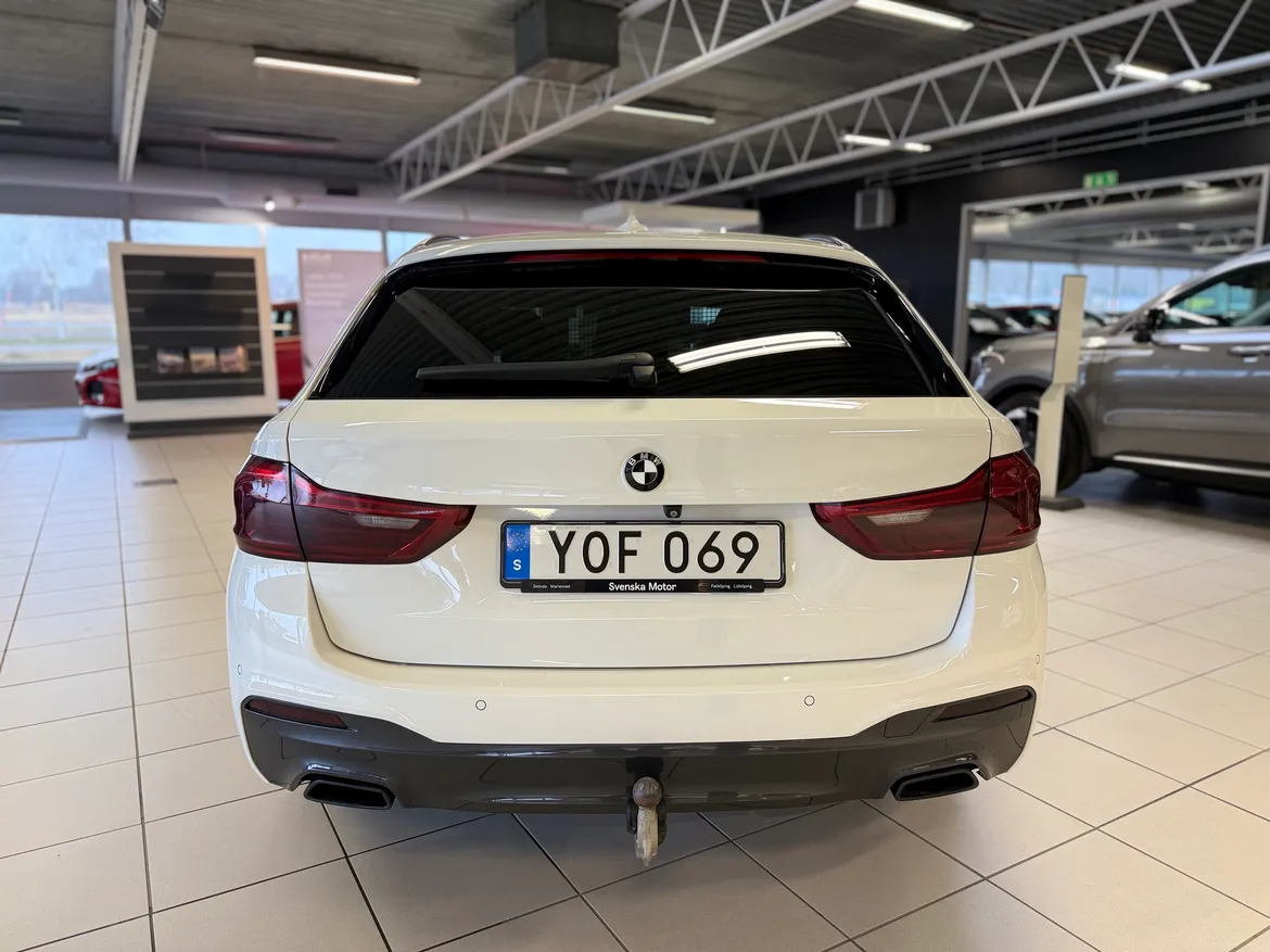 picture of a car