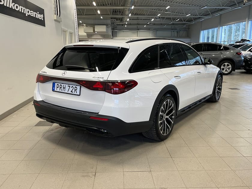 Bild 3 av Mercedes-Benz E 300 d e 4MATIC All-Terrain de 4M Premium Drag Multikontur Nappa