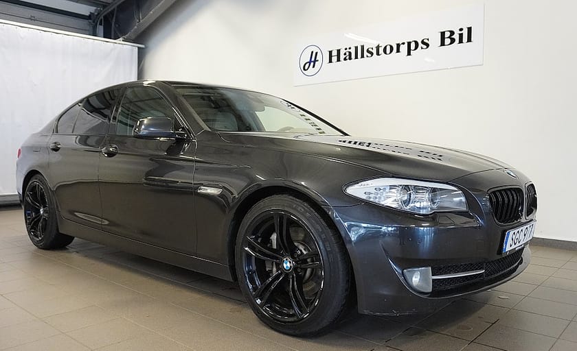 Bild 1 av BMW 530d xDrive Sedan 530 Steptronic NAVI/DRAG/NYSERVAD