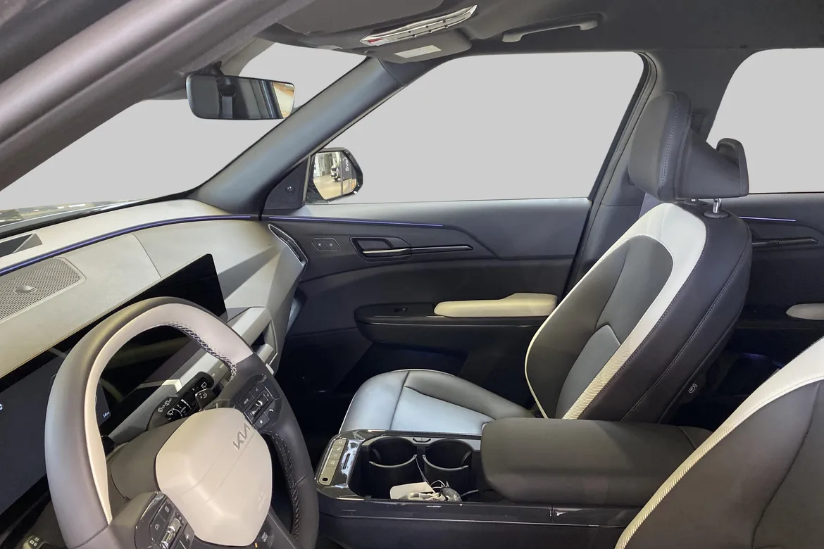 picture of a car