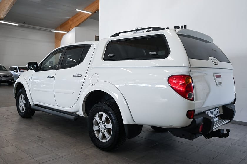 Bild 5 av Mitsubishi L200 Dubbelhytt 2.5 4x4 Drag MOMS 178hk