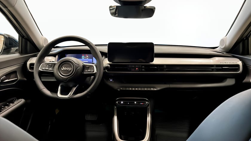 Bild 4 av Jeep Avenger e-Hybrid ALTITUDE MHEV  FWD PL FRÅN 3695kr/mån
